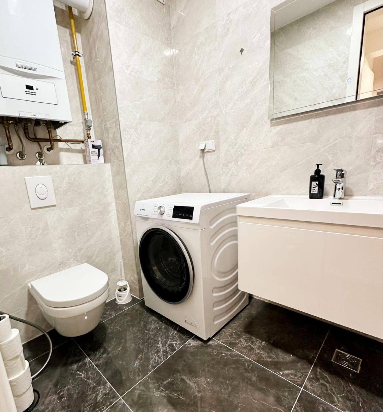 Clover Apartment